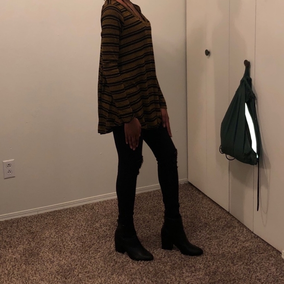 UNIQUE Stripe Knit Loose Fit Blouse Top ~ Free Shipping Back in stock! 5 ⭐️ - Picture 8 of 9